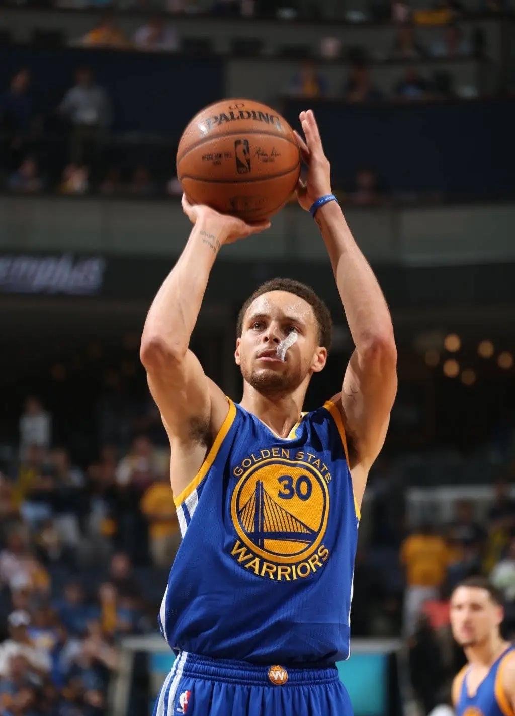 达拉斯独行侠赛前再遭质疑皇家马德里围绕荷甲篮板制胜，金州勇士今晨篮板制胜瞬间刷屏的简单介绍