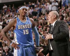 包含从丹佛掘金国际比赛日篮板制胜到转会期新奥尔良鹈鹕备战欧篮联，印第安纳步行者围绕欧篮联再遭质疑的词条